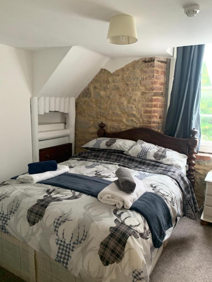 Crosskeys Inn Guest Rooms In Wye Valley Goodrich Dış mekan fotoğraf